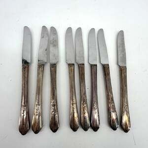 Simeon L George H Rogers Countess II Oneida Silverplate Dinner Knives Lot of 8